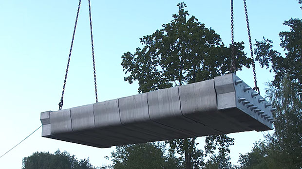 ’s Werelds eerste 3D-geprinte fietsbrug geopend