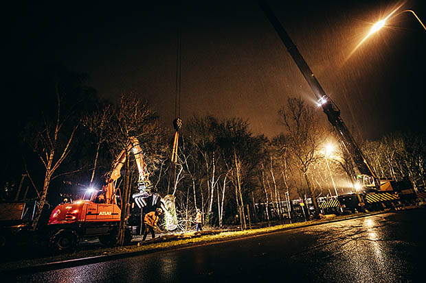 kranen op de weg