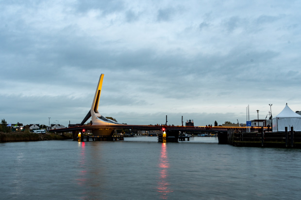 De Prins Clausbrug in Rotterdam