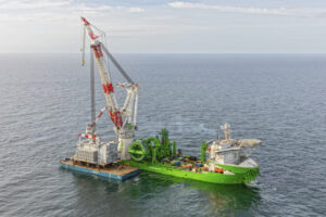 nstallatieschip Orion met de topside