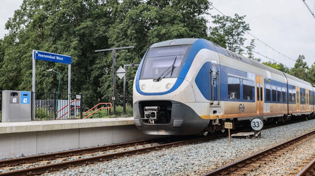 Vernieuwde perron station Veenendaal West