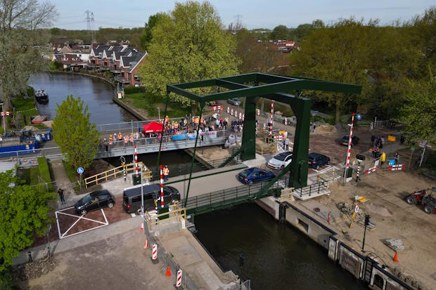 Feestelijke opening brug- en sluiscomplex