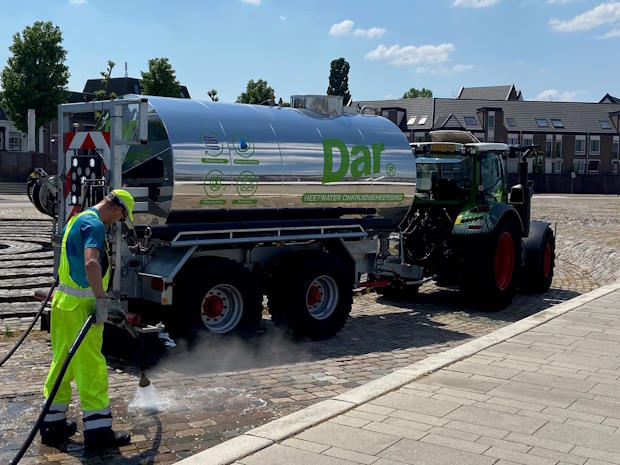 Onkruidbestrijding met heet water