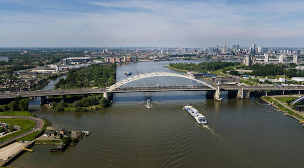 Van brienenoord brug